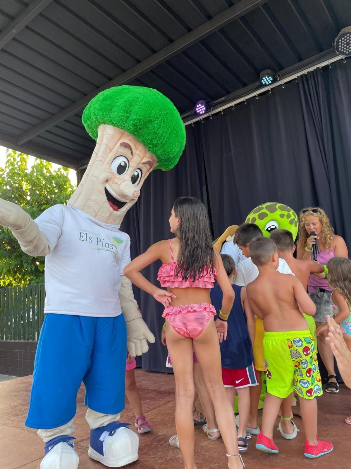 Camping Resort Els Pins Malgrat de Mar Ngoại thất bức ảnh